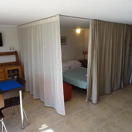 Melilofos Ground Floor Poolside Villa *